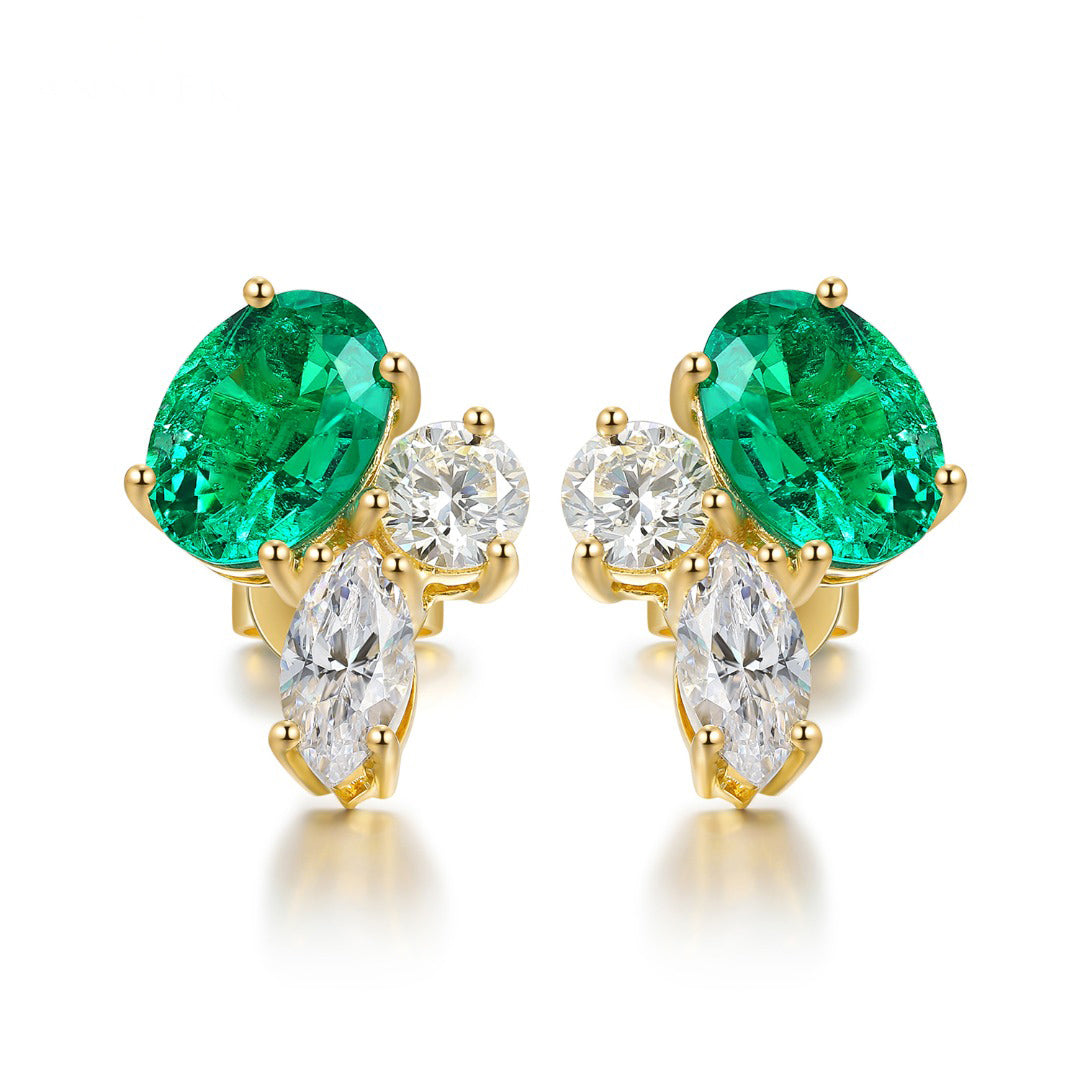 Etoilier Lab Created Emerald 18K Gold Earring Oval Cut