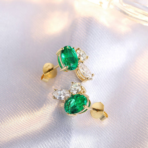 Etoilier Lab Created Emerald 18K Gold Earring Oval Cut