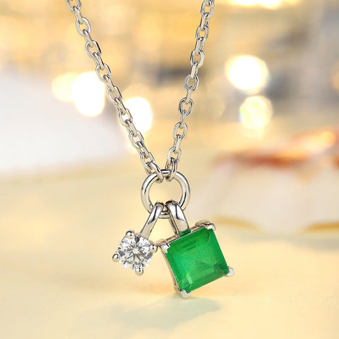 Etoilier 925 Sterling Silver Princess Cut Synthetic Emerald Necklace Pendant