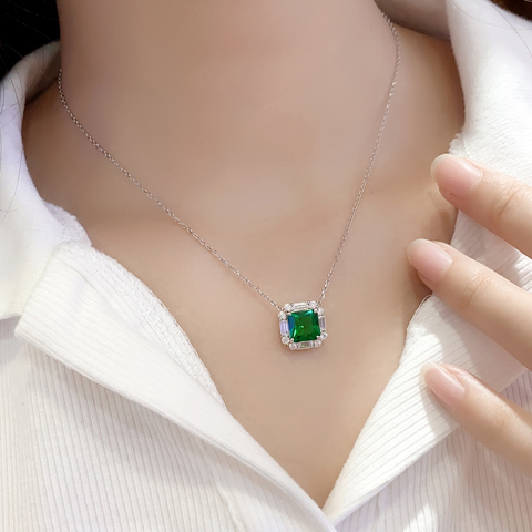 Etoilier 925 Sterling Silver Asscher Cut Synthetic Emerald Necklace Pendant